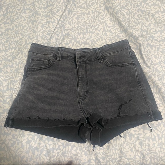American Eagle Outfitters Pants - American eagle mom shorts